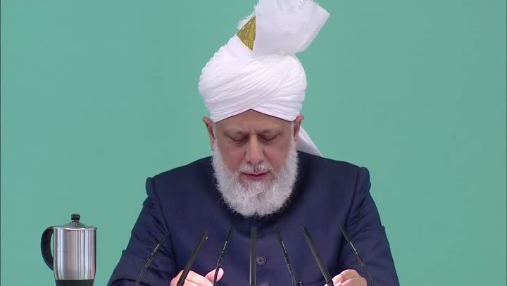 Head of Ahmadiyya Muslim Community condemns Paris attacks and prays for victims